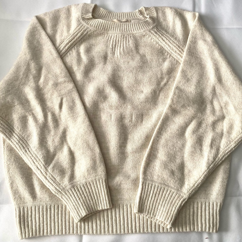 Universal Thread Women’s Crewneck Pullover Sweater New With Tag Size Large